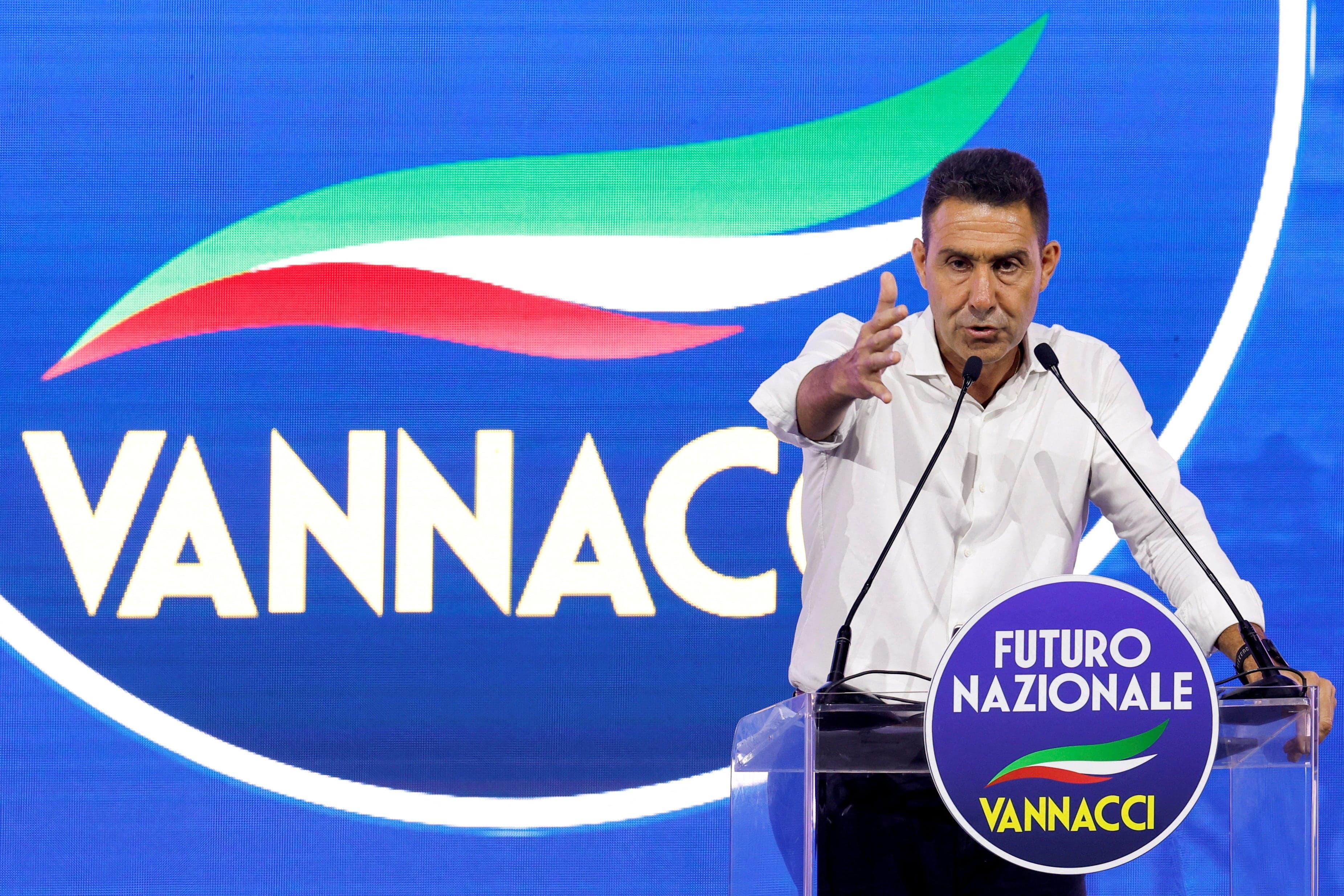 "Comme l’AfD, nous incarnons un désir de changement" : rencontre avec Roberto Vannacci, le général qui déborde Giorgia Meloni sur sa droite