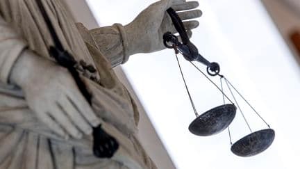 Justice : avocats et magistrats mobilisés ce lundi contre les "conditions dégradées de travail" et la réforme de la justice criminelle