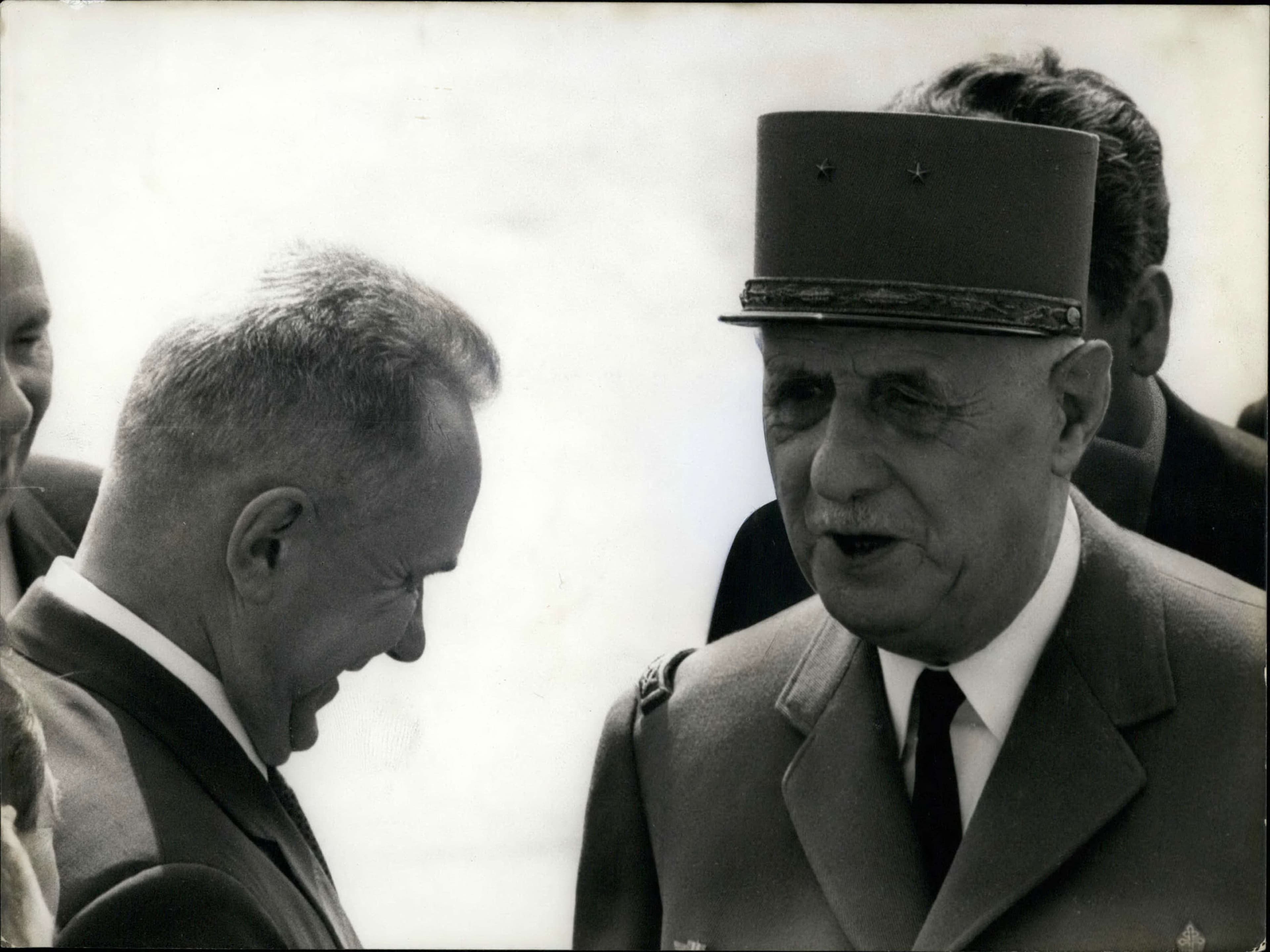 De Gaulle à Moscou en 1966 : "L'univers sait quelle importance revêt la visite que j'ai l'honneur de vous faire"