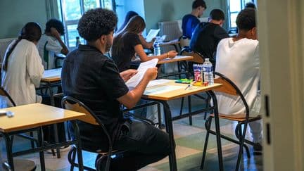 Un total de 784 écoles et collèges en France sont concernés par des aménagements horaires ou des fermetures en raison de la canicule