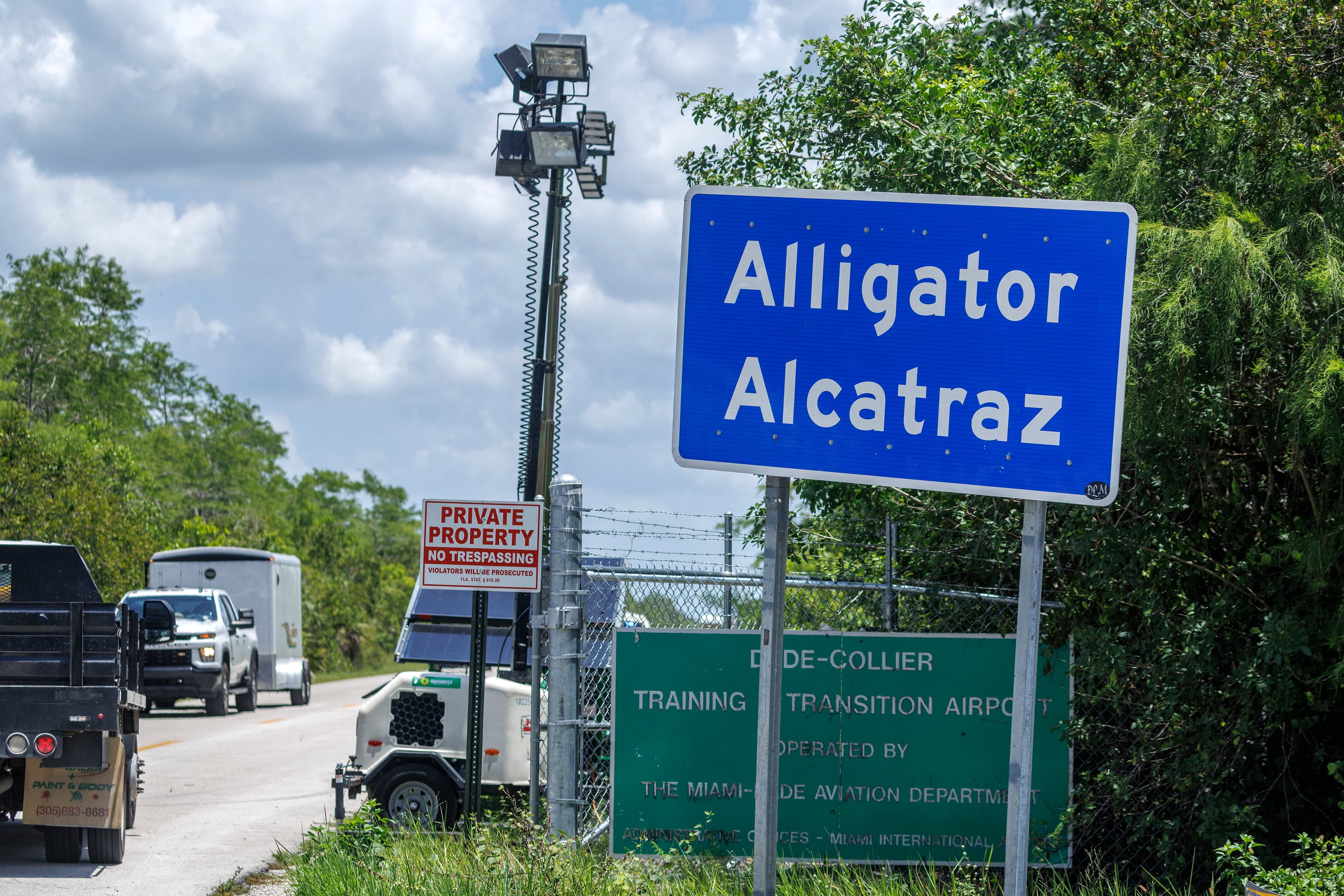 De la vitrine trumpiste à la démolition : la courte vie d'"Alligator-Alcatraz" 