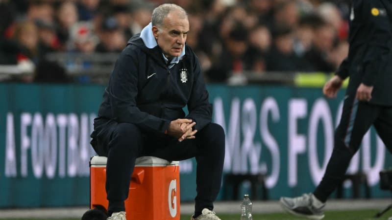 Coupe du monde 2026: Bielsa se paie les pauses fraîcheur, qui "n'apportent rien" (contrairement à la VAR)