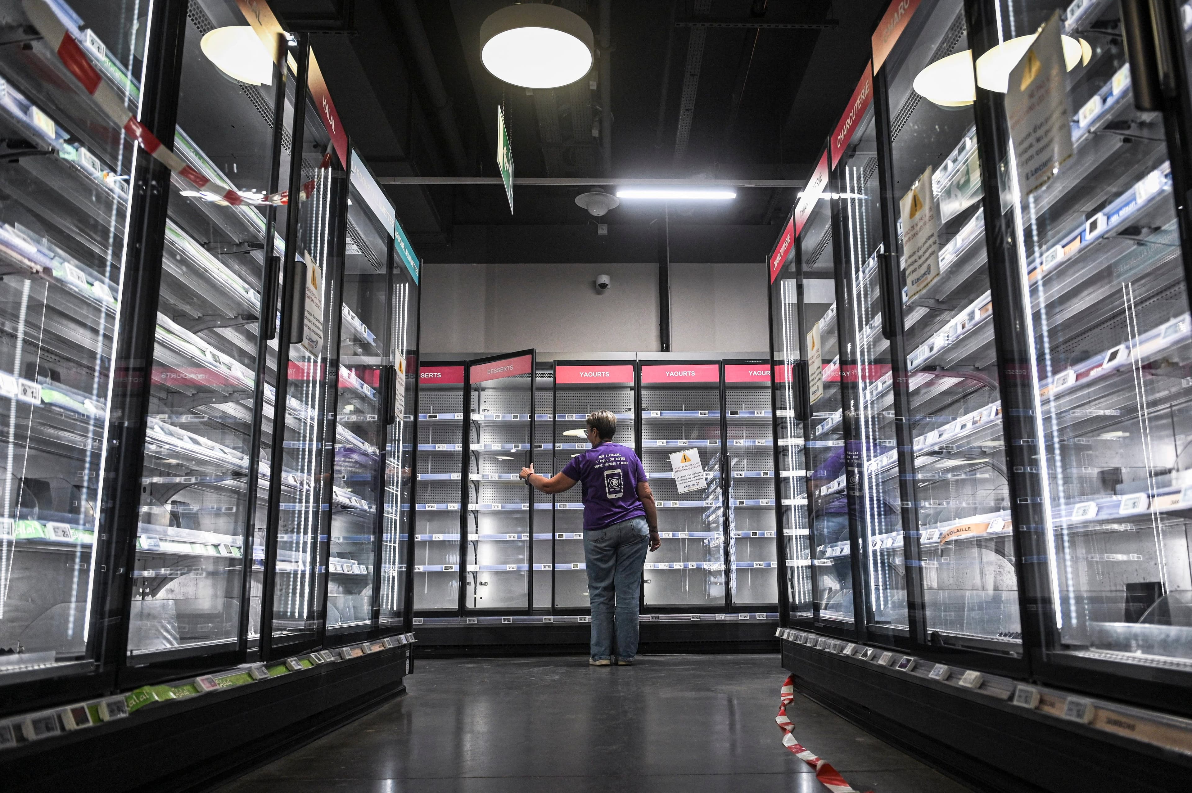 Cyberattaque contre des supermarchés : "Le scénario le plus probable est celui d'une attaque liée à un Etat"