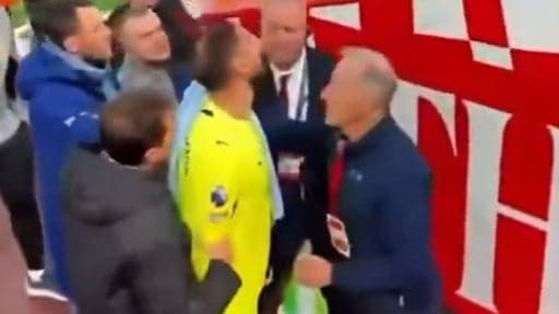 Il n’a pas aimé se faire traiter de "tricheur": Donnarumma s’est embrouillé avec un fan après Liverpool-Manchester City