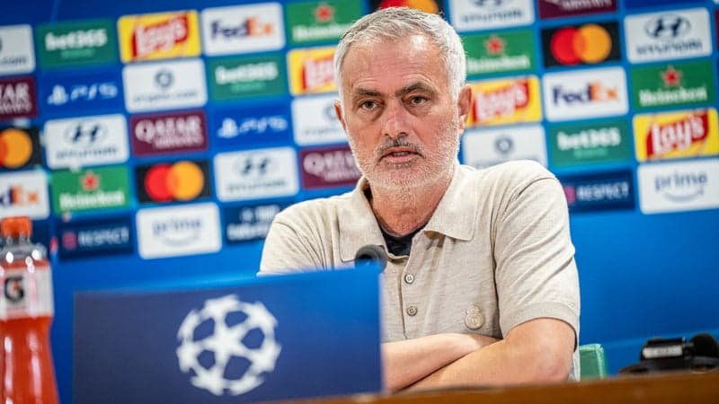 "Des situations qui ne laissent pas place aux doutes": Mourinho en remet une couche sur l’arbitrage contre le Real Madrid