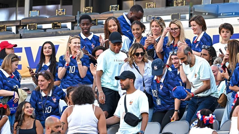 Coupe du monde 2026: deux avions affrétés, dîner après France-Norvège… les familles des Bleus en route pour Boston