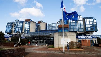 Une mère traitée de "psychologue bobo" dans un jugement pour une agression sexuelle sur son fils, une enquête administrative ordonnée