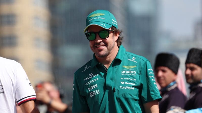 Formule 1: à 45 ans, Fernando Alonso prolonge avec Aston Martin, une piste en moins pour Esteban Ocon