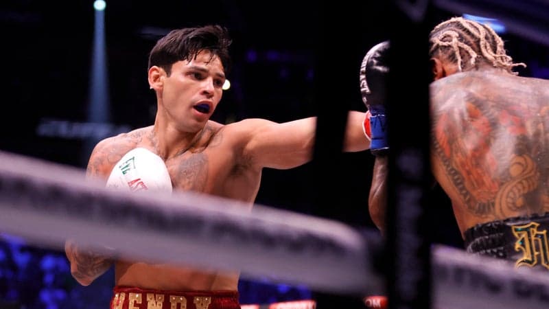 Boxe: Ryan Garcia tease un combat face à Floyd Mayweather, une mauvaise nouvelle pour Souleymane Cissokho?