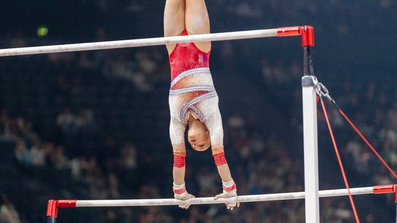 Gymnastique artistique: première journée contrastée pour Elena Colas à Bercy