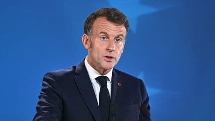 Emmanuel Macron estime que les hubs de retour ne sont ni efficaces, ni conformes aux valeurs de l'Union européenne