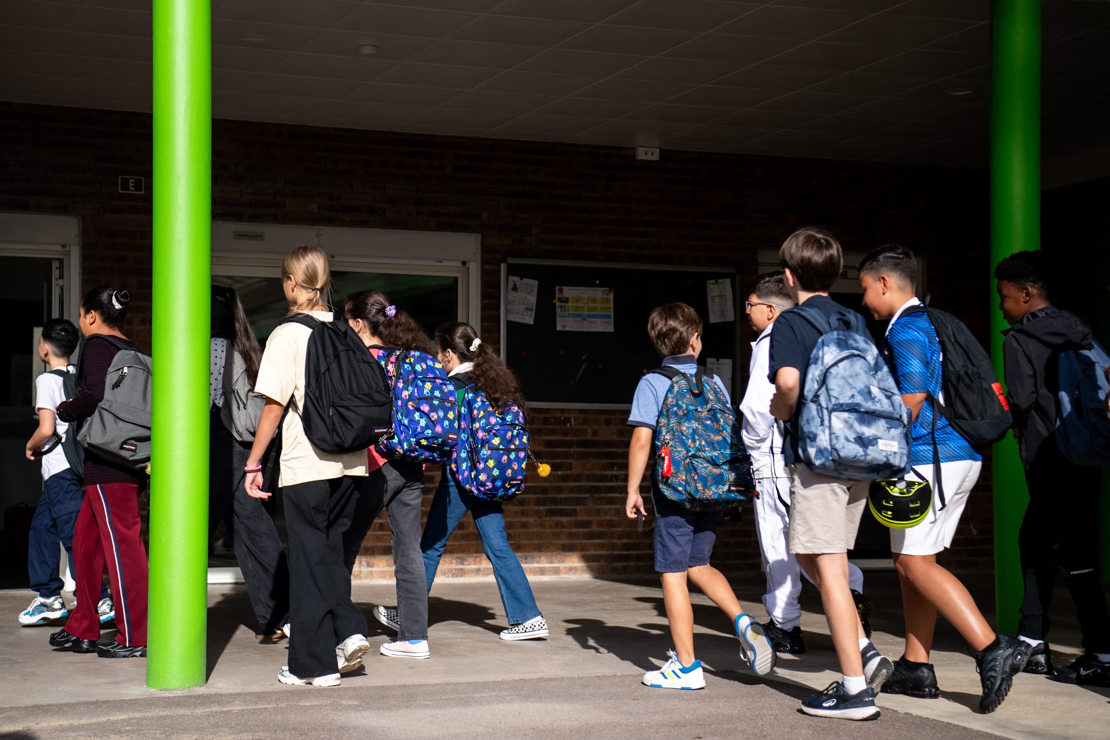 "Le décrochage de la France est extrêmement préoccupant" : face au classement Pisa, l'alerte d'un spécialiste de l'éducation