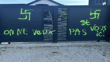 "Ils disaient 'bougnouls' quand on les croisait" : quel est le poids du racisme en zone rurale ?