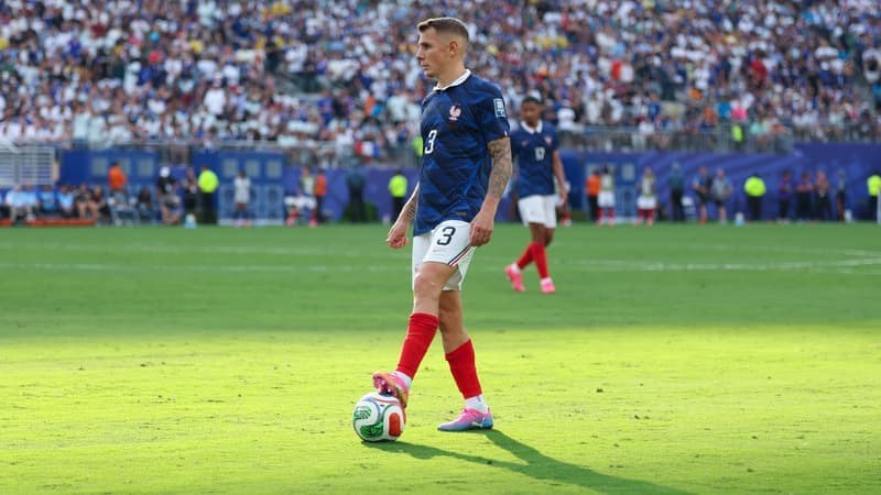 France-Suède: l'incompréhension du staff qui a mené à la sortie de Lucas Digne