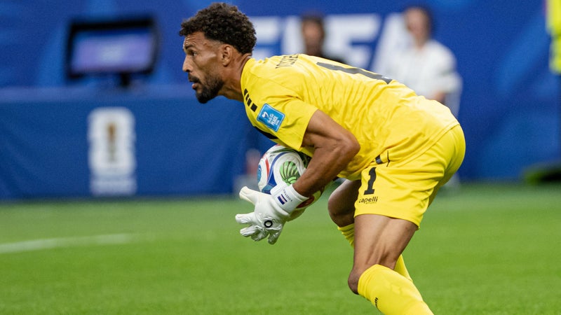 "J’ai perdu ma paix et ma tranquillité", Vozinha, le gardien du Cap-Vert, regrette sa starification depuis la Coupe du monde 2026