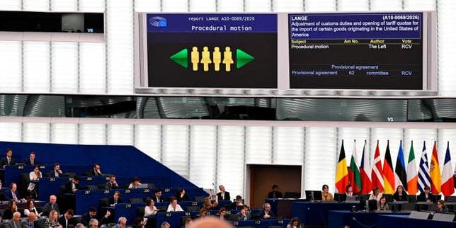 Droits de douane : un an après l’accord de Turnberry entre l’UE et les Etats-Unis, les Européens donnent leur feu vert
