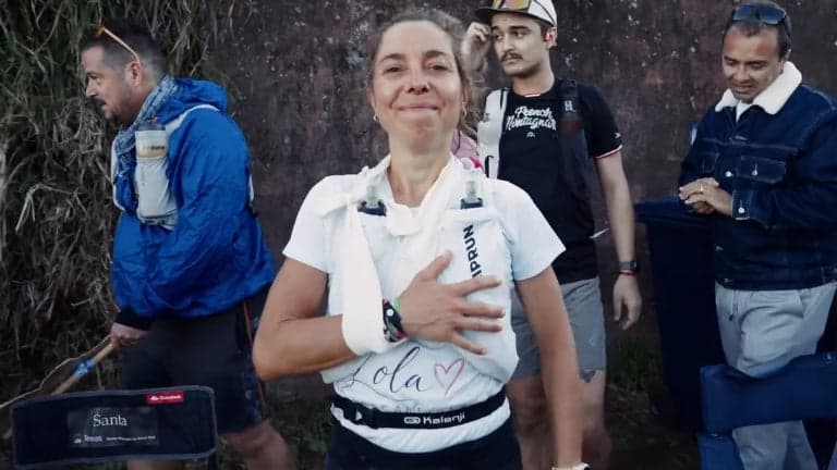 Grand Raid de la Réunion: Blandine L'Hirondel se luxe l'épaule mais termine sa course en hommage à un couple d'amis endeuillé