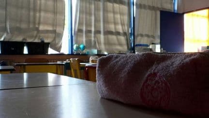 Face à des salles de classe surchauffées, les établissements scolaires cherchent des solutions