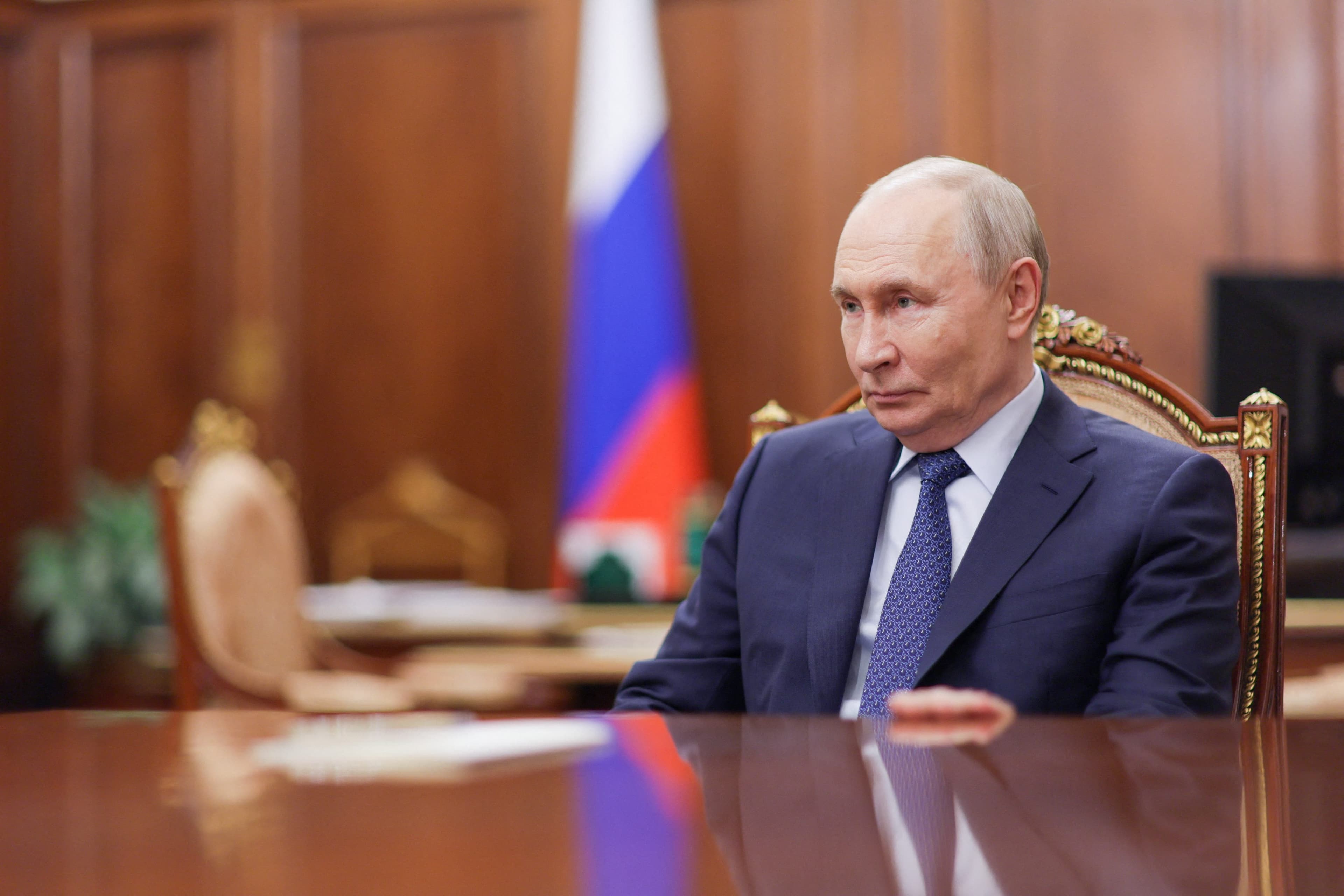 Ilya Iachine, opposant russe : "Vladimir Poutine crée lui-même les conditions d’un coup d’Etat"