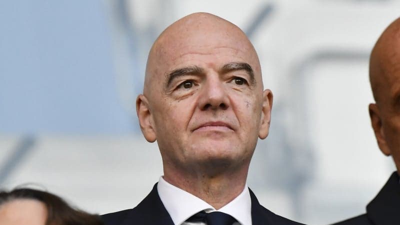 Tous contre "l'empereur": à Copenhague, l'opposition à Infantino muscle (doucement) son jeu