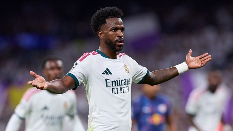 Real Madrid: "Je trouve ça très bien qu'il soit triste", Mbappé au soutien de Vinicius