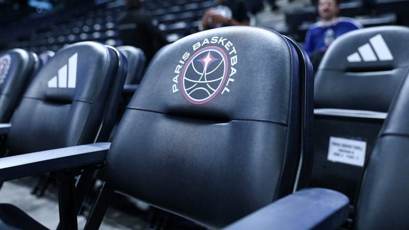 Euroligue: le Paris Basket invite "commerçants, étudiants, pompiers et agents de propretés" touchés par les violences du 17 octobre