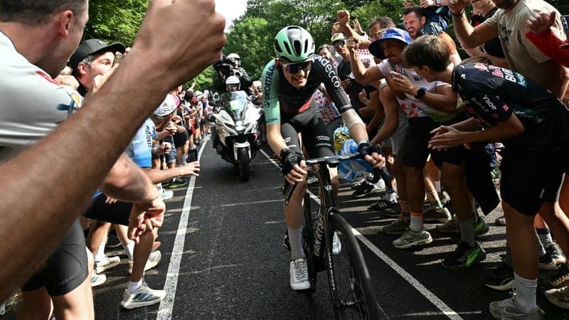 Tour de France 2026: "J'espère ne pas tomber", l'appel de Paul Seixas aux spectateurs avant les montées mythiques de l'Alpe d'Huez