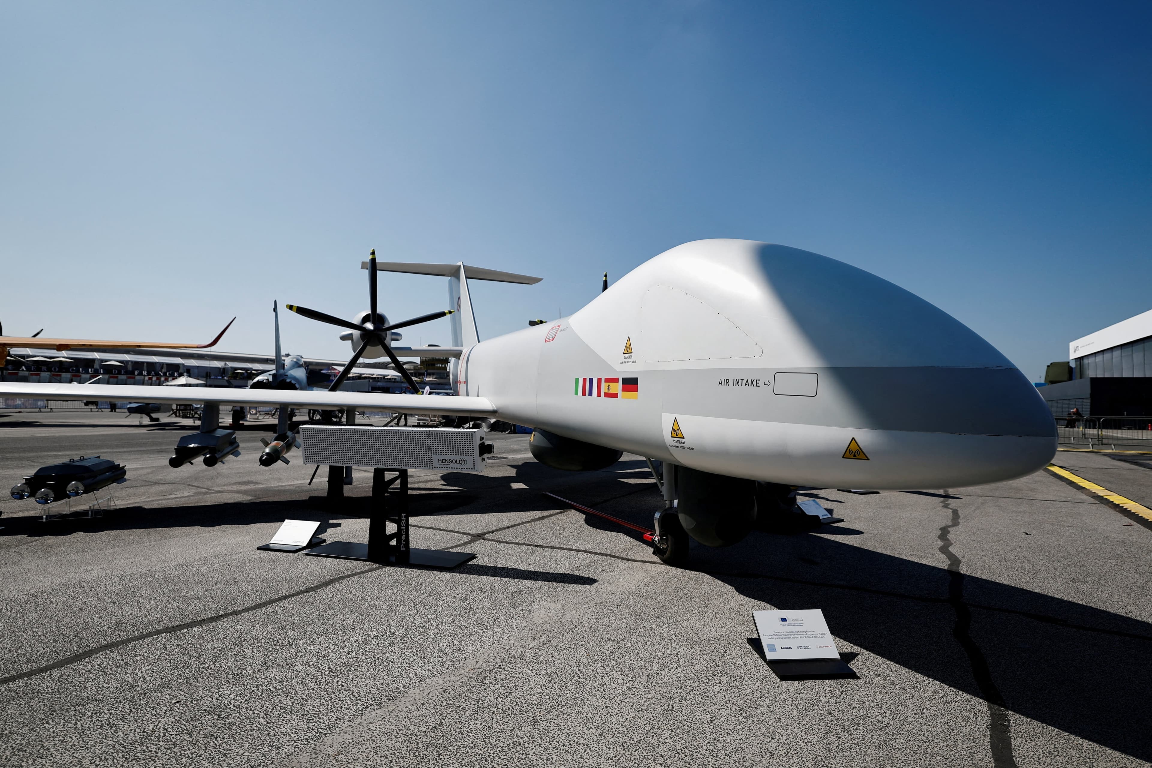 Guerre froide dans l’aéronautique : nouveau bras de fer entre Dassault et Airbus