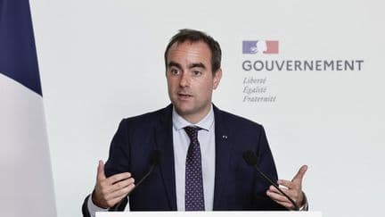 Le Premier ministre Sébastien Lecornu annonce une heure hebdomadaire d'enseignement à l'intelligence artificielle en seconde, dès la rentrée 2027