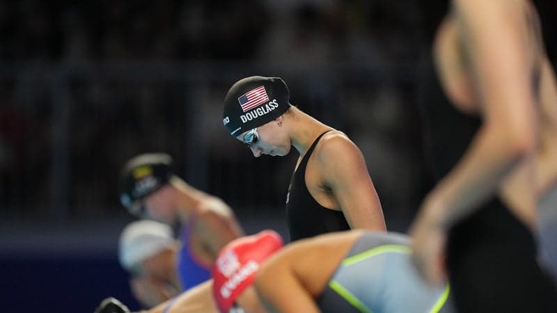 Natation: Deux records du monde en une journée sur le 50m nage libre pour Kate Douglass