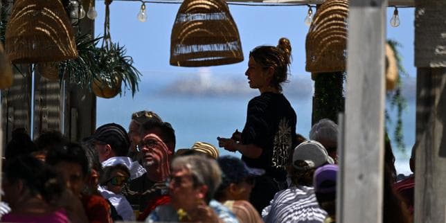 Canicule | Travailler dans la ville d’Alès pendant la vague de chaleur : « Il fait 42 °C dedans quand il fait 35 °C dehors »