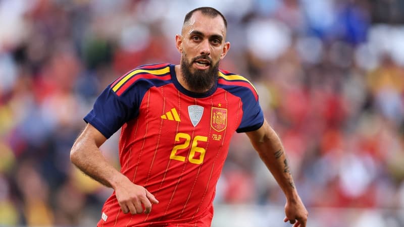 Coupe du monde 2026: moment de solitude pour un joueur espagnol, pris pour un intrus devant le centre d'entraînement de la Roja