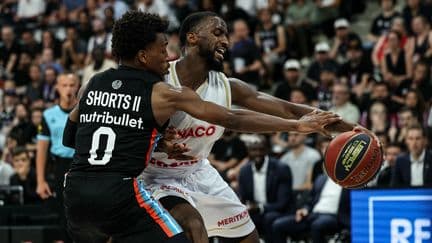 PODCAST. 38,2°C en moyenne, coup de théâtre sur la fin de vie et la saison dingue de l'ASM Basket : ça dit quoi ce 24 juin ?