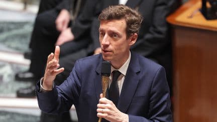 "On est en train de remonter la pente" : le nombre de postes d'enseignants non pourvus est en forte réduction cette année, salue le ministre de l'Education