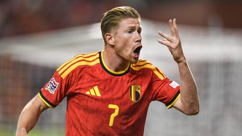 Belgique-France: Kevin De Bruyne a insulté et repoussé l'arbitre qui lui faisait respecter une nouvelle règle
